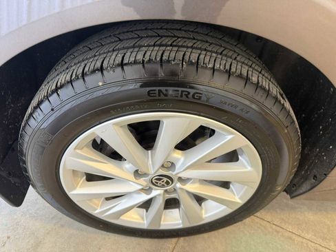 Used 2024 Toyota Camry LE AWD/4WD image 13