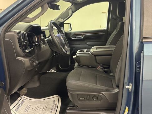 Used 2024 Chevrolet Silverado 1500 LT AWD/4WD image 10