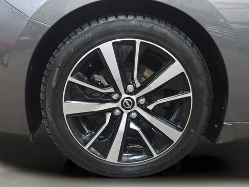 Used 2023 Nissan Maxima SL FWD image 30