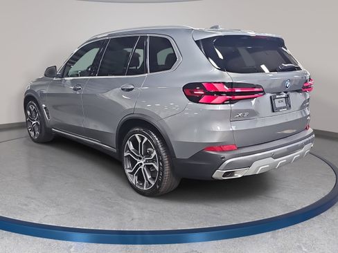 New 2026 BMW X5 xDrive50e AWD/4WD image 7