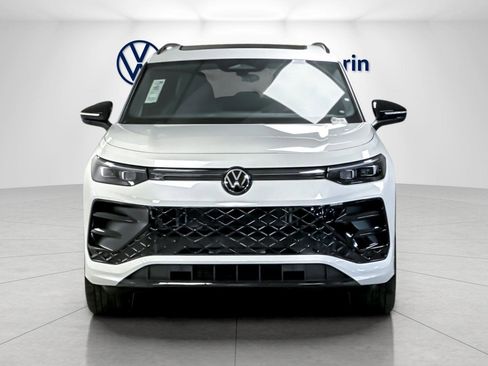 New 2026 Volkswagen Tiguan SE R-Line image 8