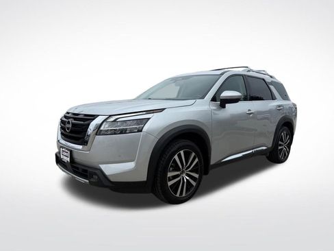 Used 2023 Nissan Pathfinder Platinum AWD/4WD image 7