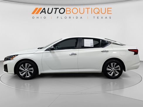 Used 2024 Nissan Altima 2.5 S FWD image 2