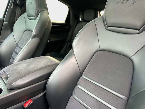 Used 2022 Porsche Cayenne GTS image 20