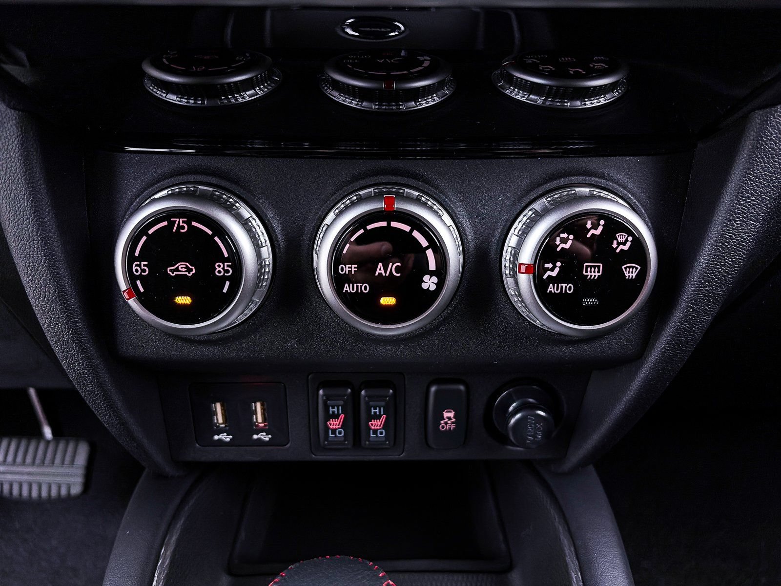 Used 2026 Mitsubishi Outlander Sport LE AWD/4WD image 13