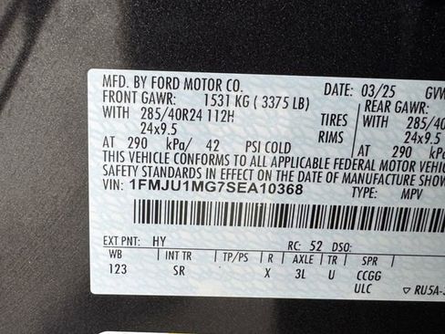 Certified 2025 Ford Expedition Platinum w/ Platinum Ultimate Package image 38