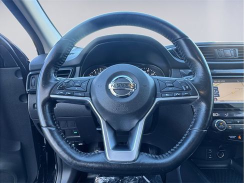 Used 2018 Nissan Rogue Sport SL w/ SL Premium Package image 13