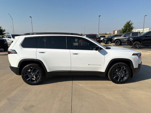 New 2026 Jeep Cherokee Limited AWD/4WD image 6