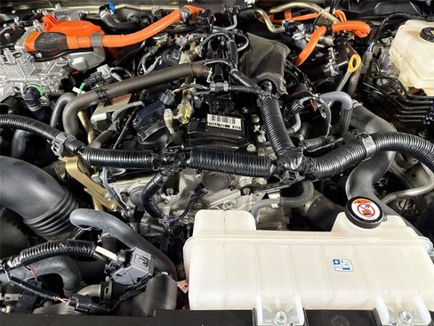 Certified 2025 Toyota Tacoma Limited AWD/4WD image 42