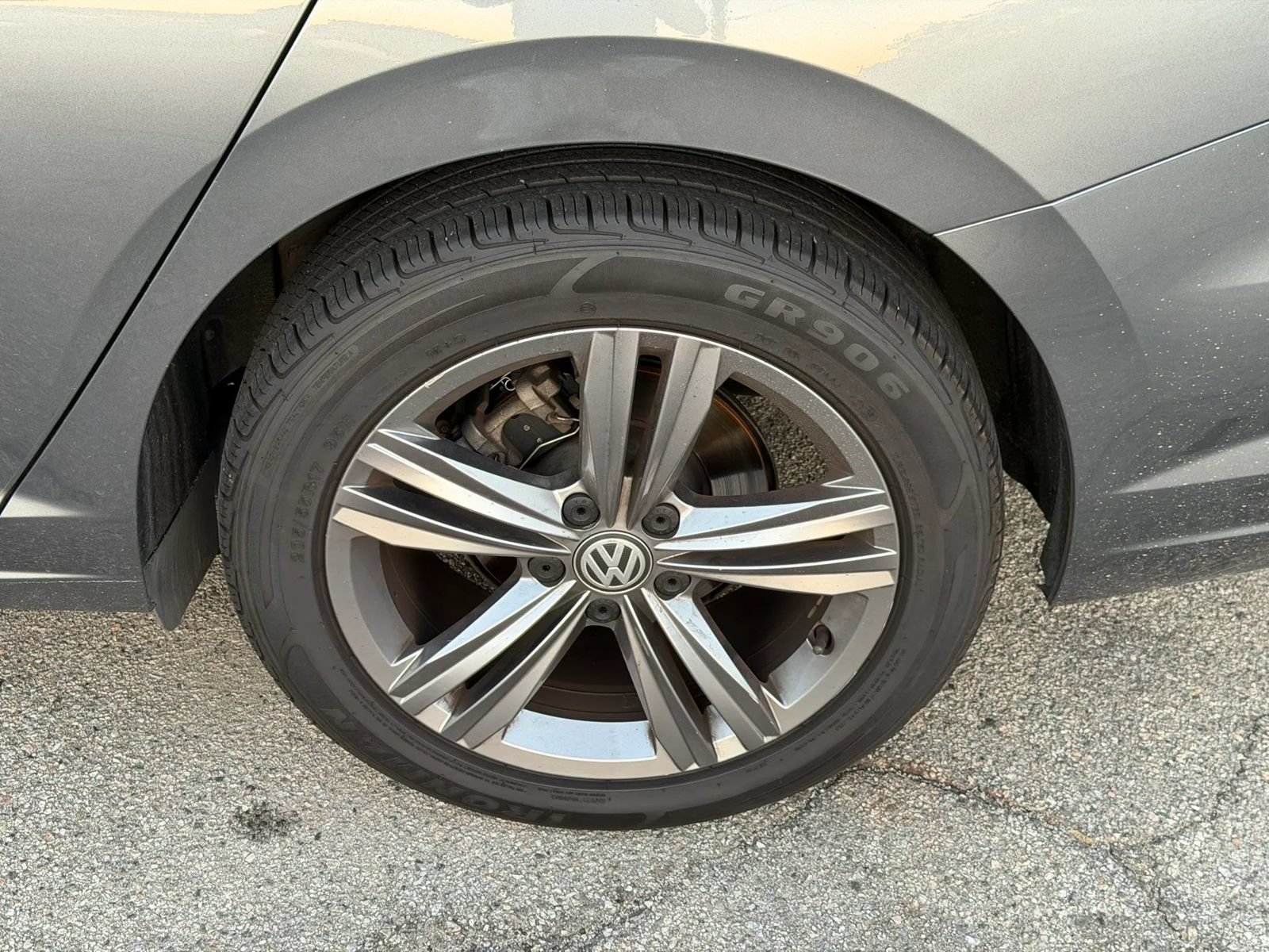 Used 2019 Volkswagen Jetta R-Line FWD image 36