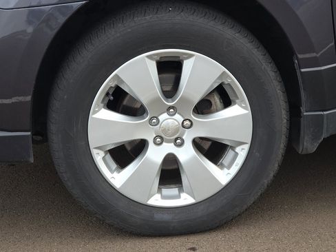 Used 2011 Subaru Outback 2.5i Limited image 26