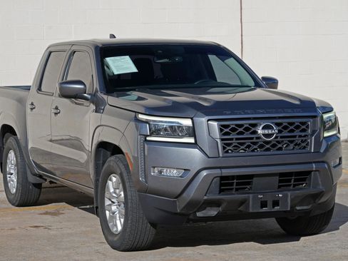 Used 2022 Nissan Frontier SV w/ SV Premium Package RWD image 48