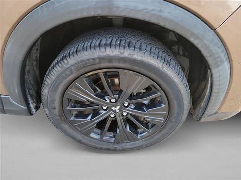 Used 2019 Mitsubishi Eclipse Cross AWD image 10