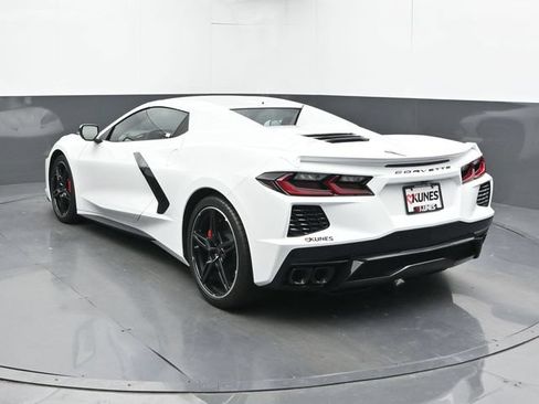 Used 2024 Chevrolet Corvette Stingray Premium Conv w/ Battery Protection Package RWD image 8