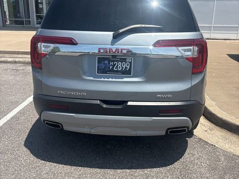 Used 2023 GMC Acadia SLT w/ Technology Package AWD/4WD image 7
