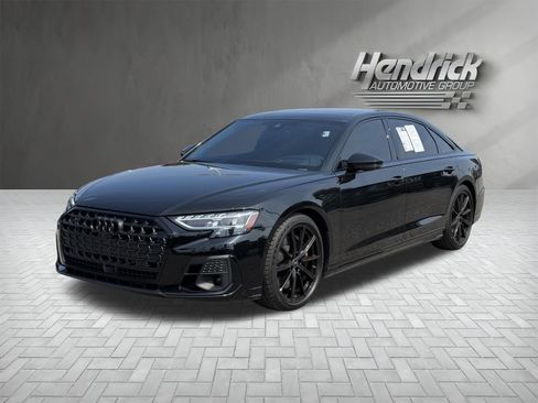 Used 2024 Audi S8 AWD/4WD image 5