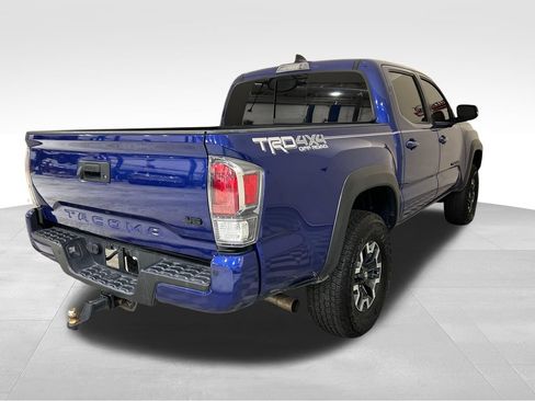 Used 2023 Toyota Tacoma TRD Off-Road w/ Technology Package AWD/4WD image 7