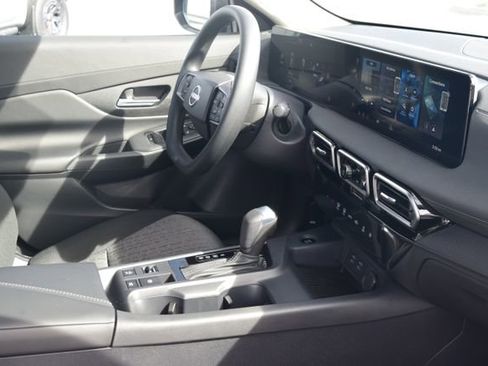 New 2026 Nissan Sentra SV w/ Floor Mat Package FWD image 19