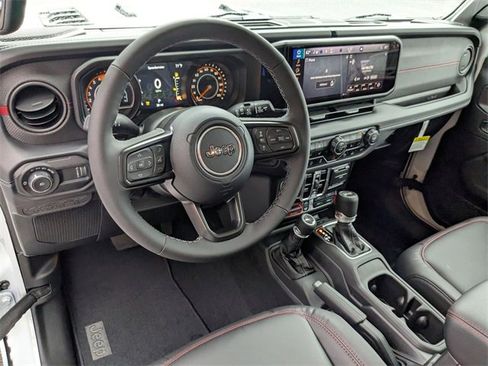 New 2025 Jeep Wrangler Unlimited Rubicon image 14