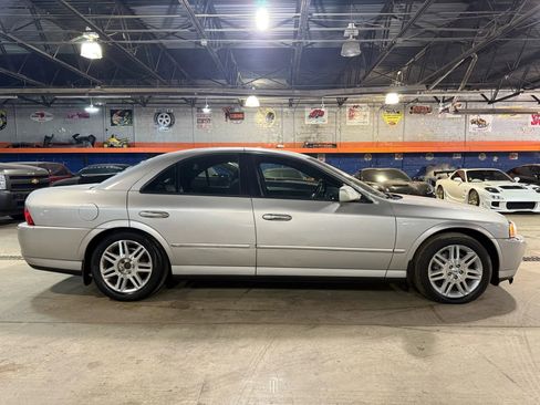 Used 2005 Lincoln LS image 4