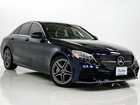 Used 2019 Mercedes-Benz C 300 4MATIC Sedan w/ Multimedia Package image 5