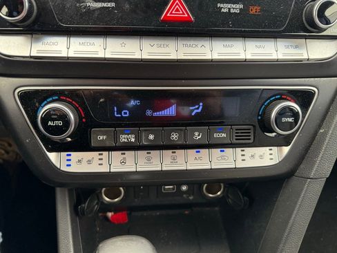 Used 2019 Hyundai Sonata Limited image 18