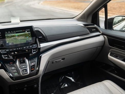 Used 2023 Honda Odyssey Elite image 31
