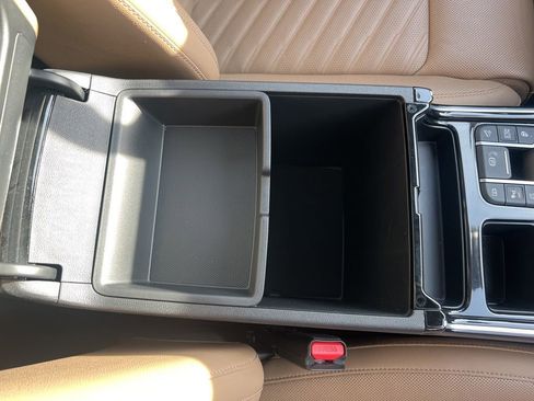 Certified 2025 Kia Sorento SX Prestige w/ Olive Brown Leather Package image 25