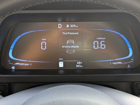 Used 2026 Hyundai Elantra Sport image 26