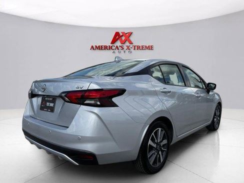 Used 2023 Nissan Versa SV FWD image 5