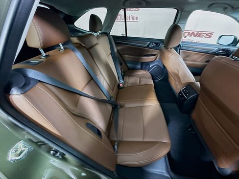 Used 2017 Subaru Outback 2.5i Touring image 33