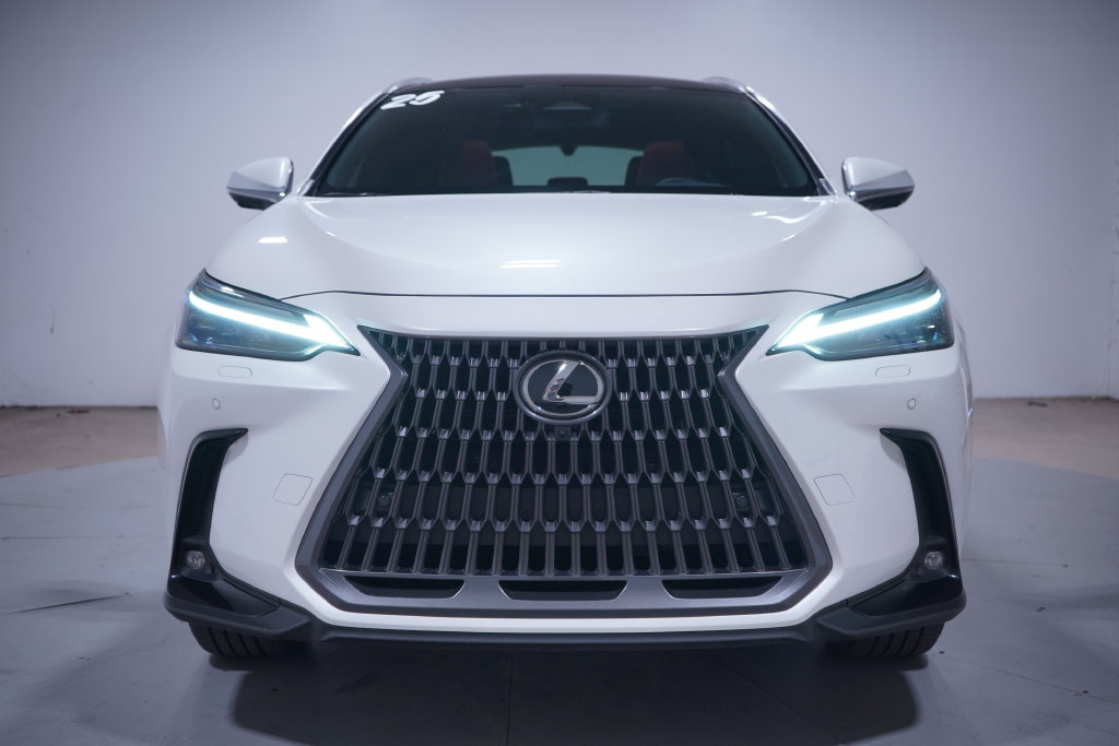 Used 2025 Lexus NX 450h+ AWD w/ Towing Package (2000 Lbs) image 4