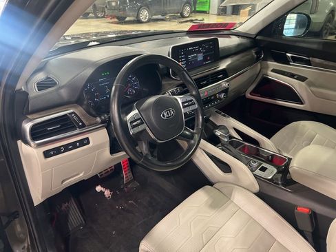 Used 2021 Kia Telluride SX w/ SX Prestige Package image 6