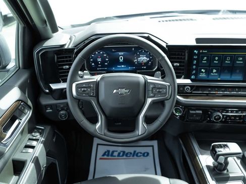 New 2026 Chevrolet Silverado 1500 RST w/ Redline Edition AWD/4WD image 16