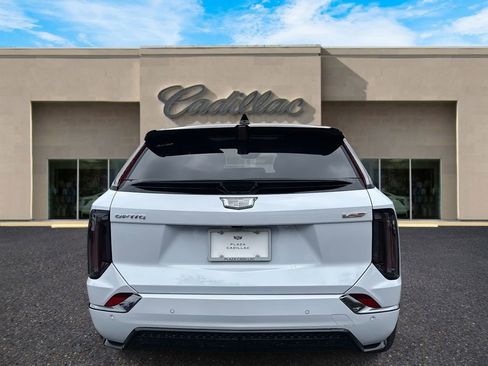 New 2026 Cadillac Optiq V image 4