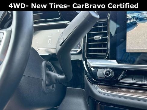 Used 2023 Chevrolet Silverado 1500 LT AWD/4WD image 17