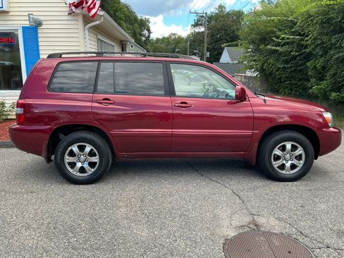 Used 2005 Toyota Highlander 4WD V6 w/ Appearance Pkg image 7