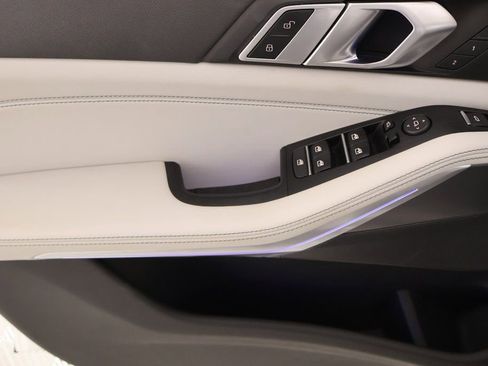 Used 2023 BMW X5 sDrive40i w/ Premium Package image 17