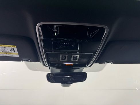 Used 2020 Land Rover Range Rover Long Wheelbase HSE image 27