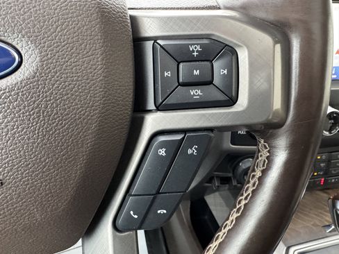 Used 2020 Ford F150 Limited w/ Trailer Tow Package image 13