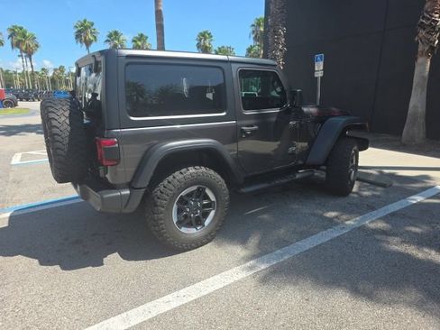 Used 2019 Jeep Wrangler Rubicon w/ LED Lighting Group AWD/4WD image 3