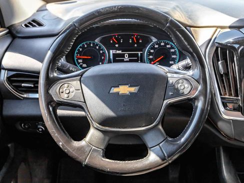 Used 2018 Chevrolet Traverse LT FWD image 12