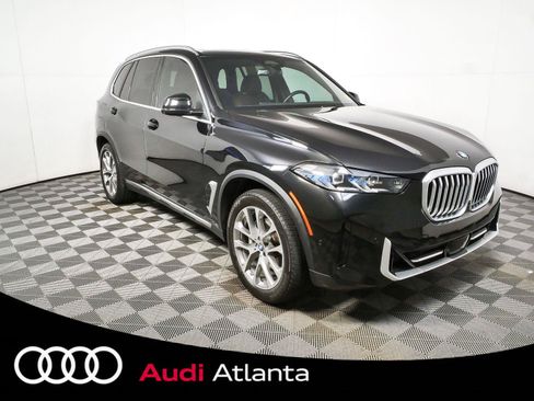 Used 2024 BMW X5 xDrive40i w/ Premium Package AWD/4WD image 1