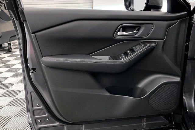 New 2026 Nissan Rogue SV AWD/4WD image 33
