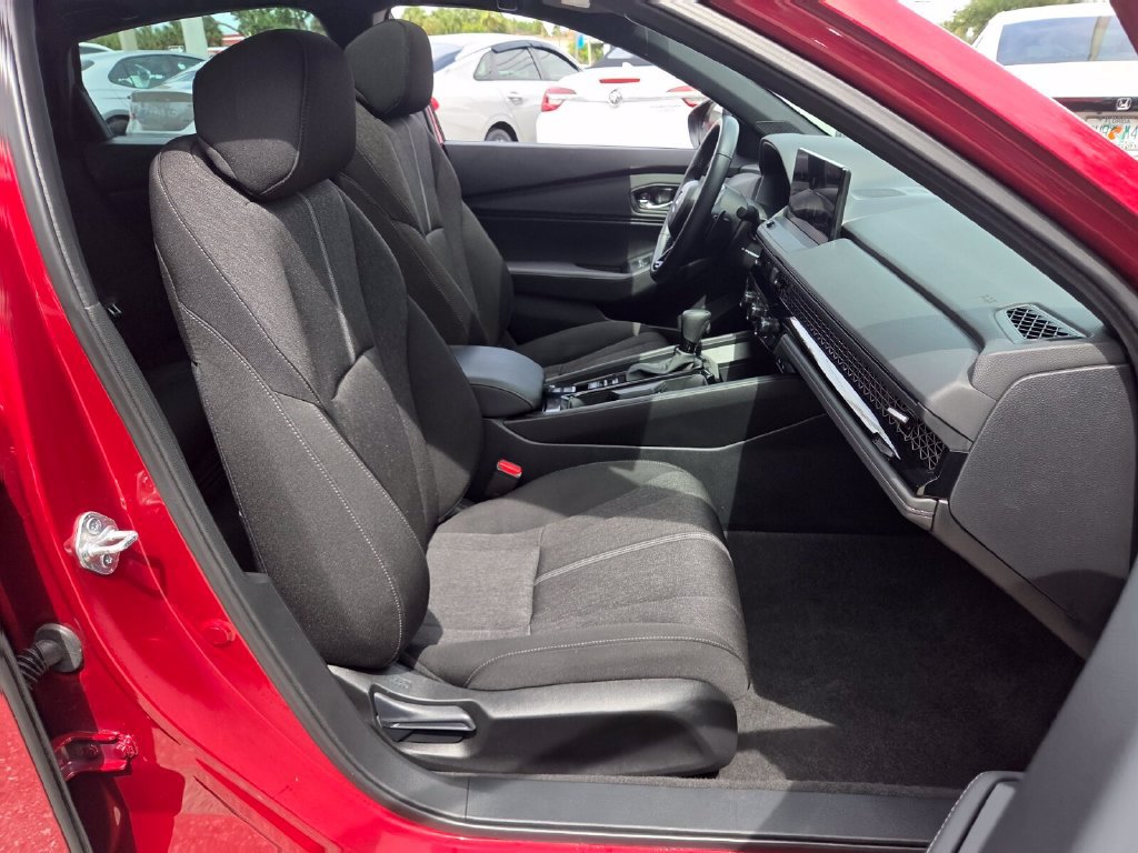 Certified 2025 Honda Accord Sport image 19