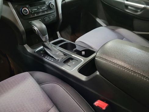 Used 2018 Ford Escape SE w/ Ford Safe & Smart Package AWD/4WD image 26