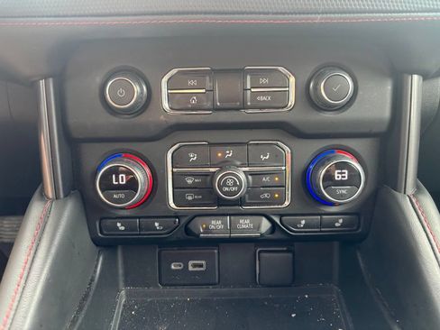 Used 2021 Chevrolet Tahoe RST w/ Luxury Package RWD image 30
