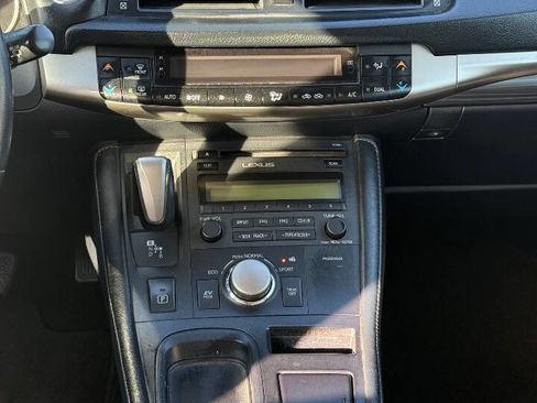 Used 2016 Lexus CT 200h FWD image 12