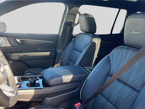 New 2026 Buick Enclave Avenir w/ Super Cruise Package image 18