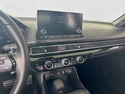 Certified 2025 Honda Civic Sport image 16